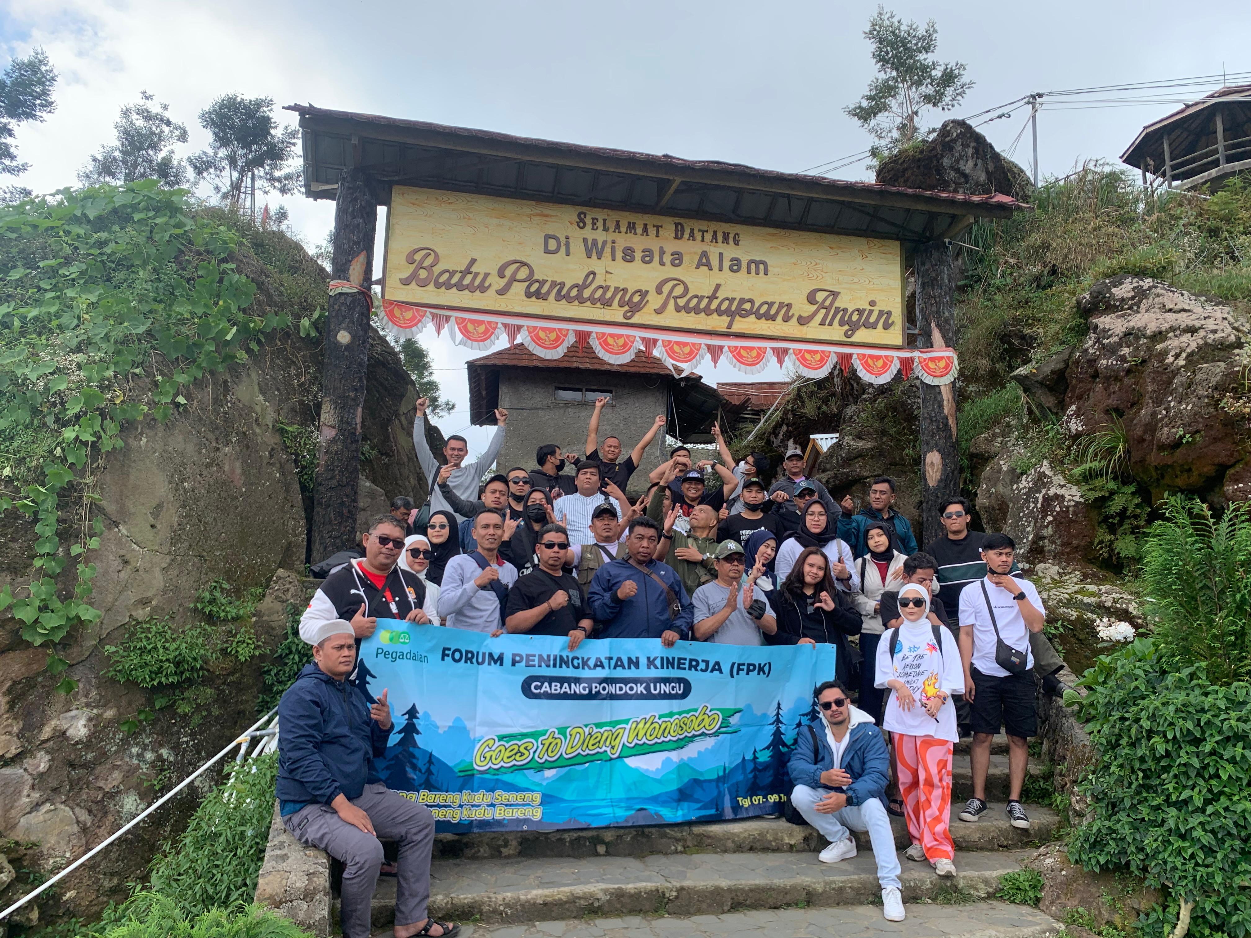 Gathering Dieng
